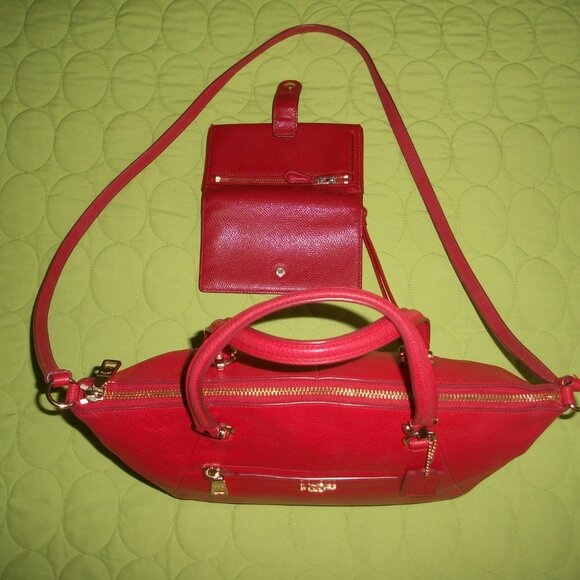 Coach Prairie Red Pebble Leather Satchel/Crossbody Bag with Wallet - Picture 5 of 16